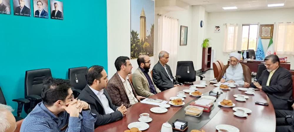 نشست رییس نهاد مقام معظم رهبری در دانشگاه‌های استان با رییس، معاونان و اعضای هیات علمی دانشکده معماری و شهرسازی